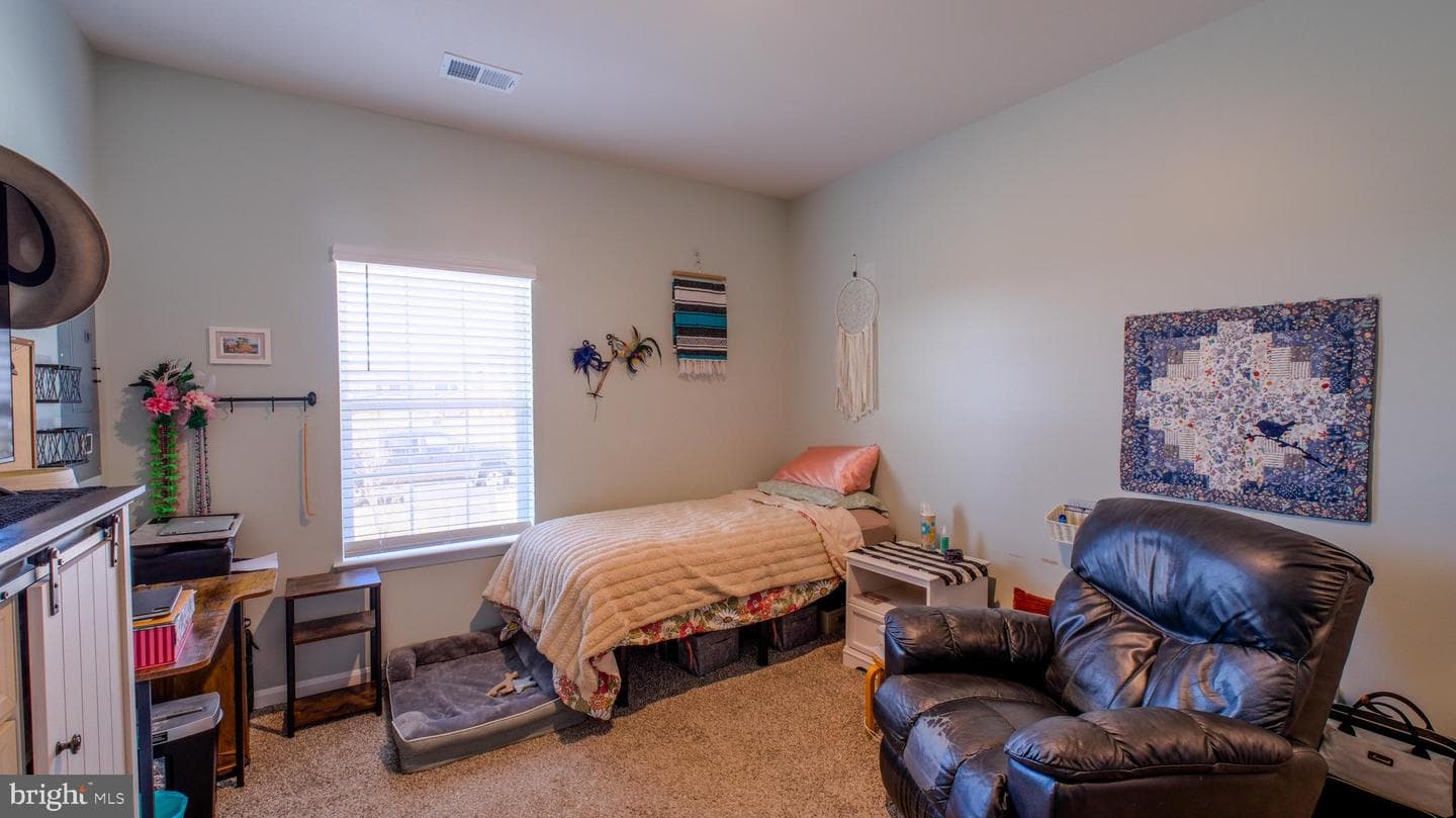 122 Clerkenwell Drive photo 14