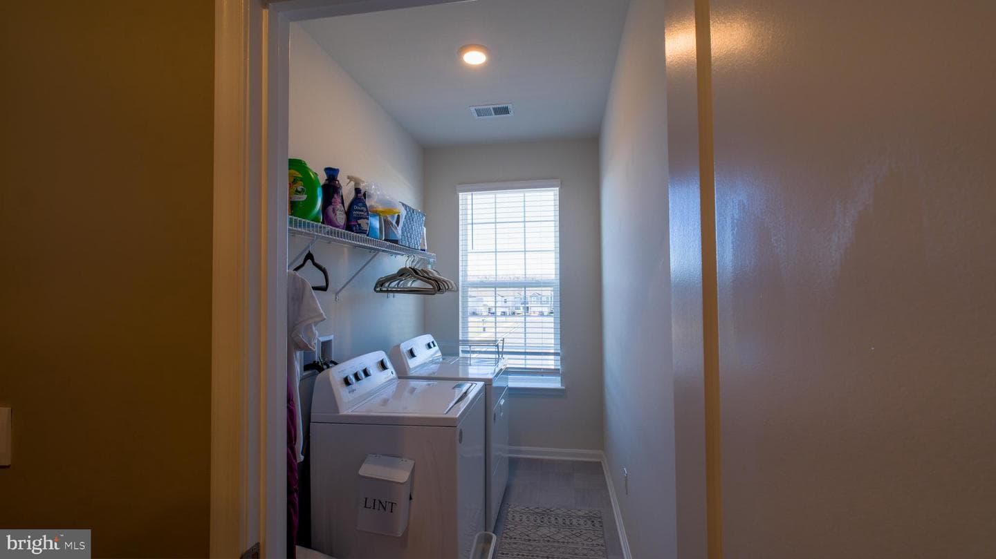 122 Clerkenwell Drive photo 30