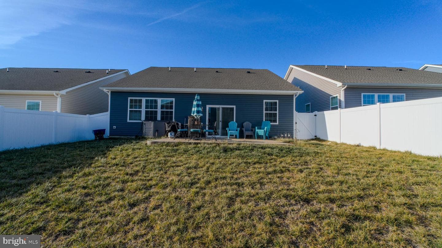 122 Clerkenwell Drive photo 35