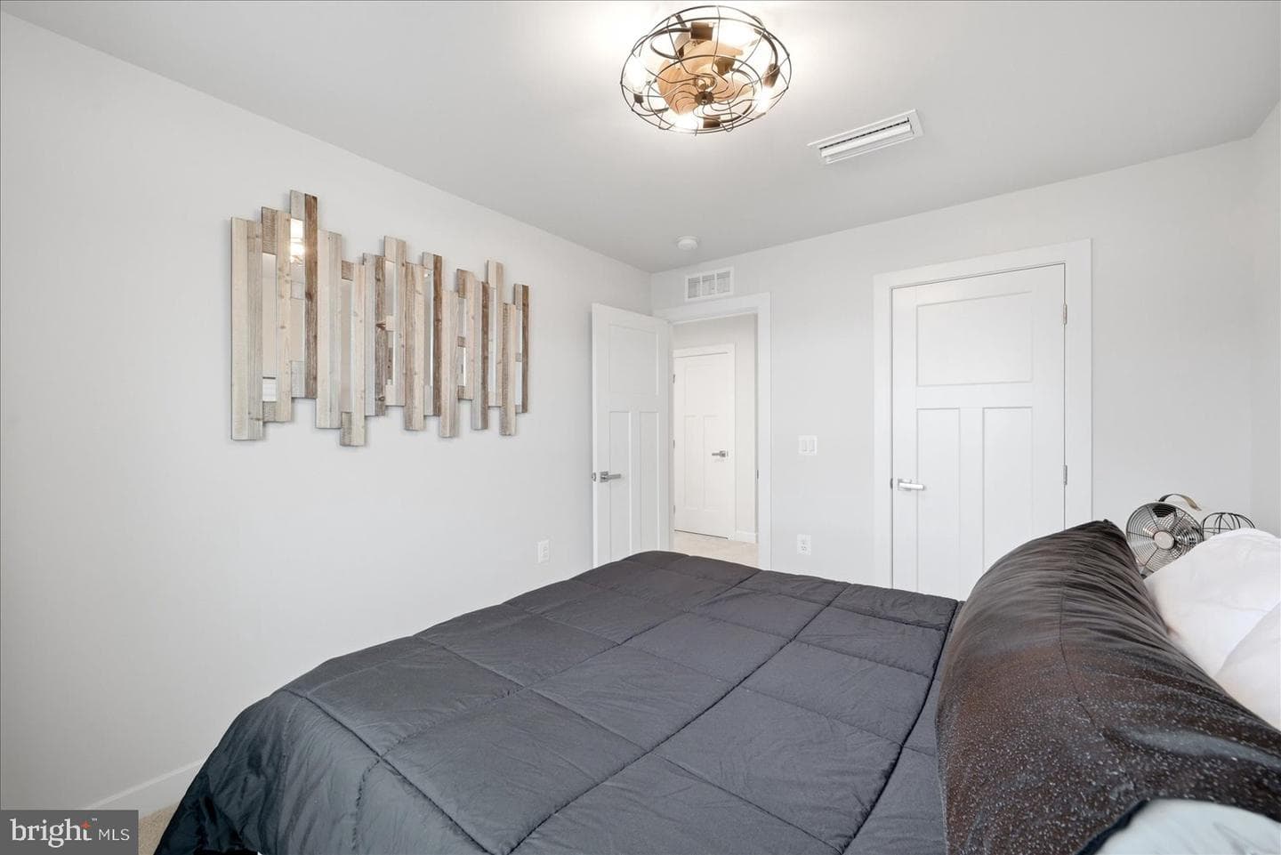 113 Wertland Place photo 33