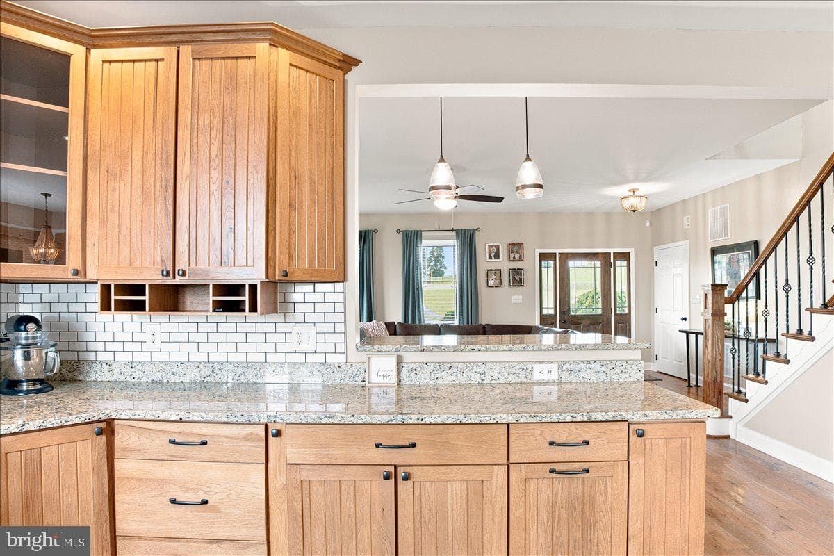 461 Veterans Road photo 55