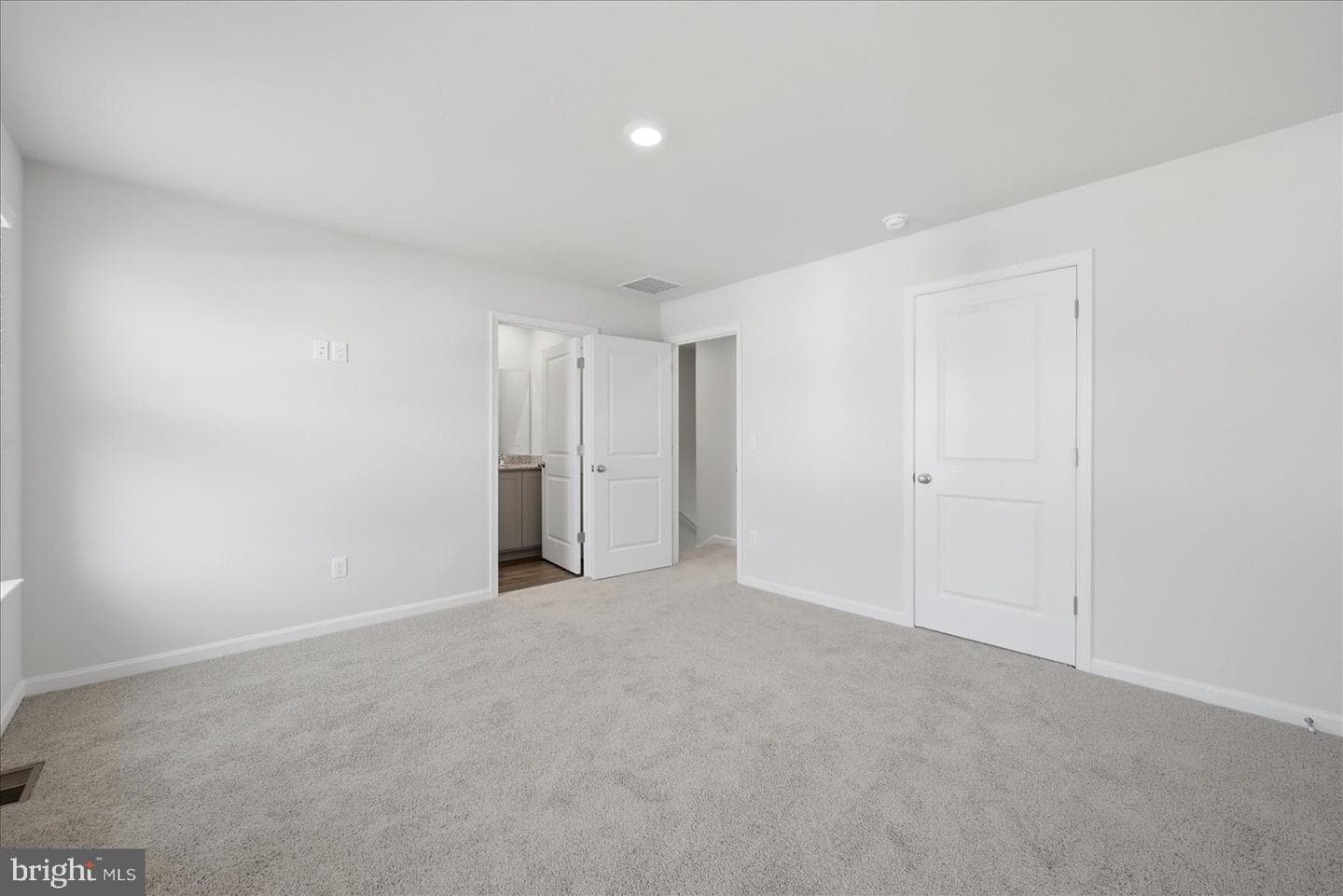122 Bowers Street photo 24
