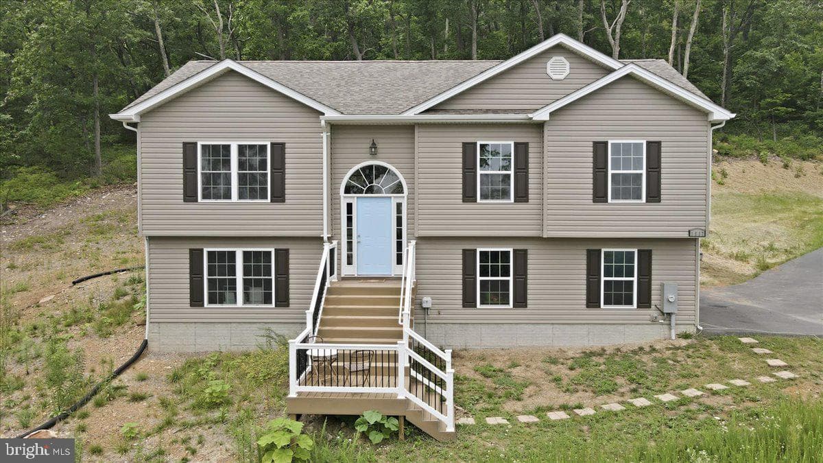 1617 Tomahawk Trl, Winchester
