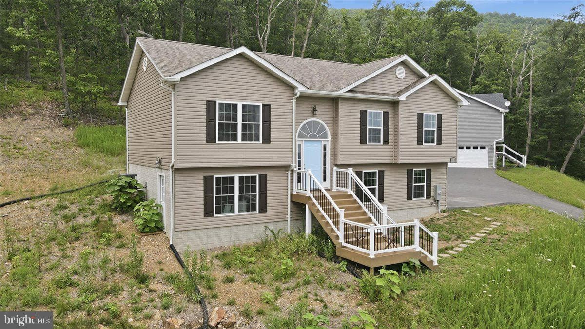 1617 Tomahawk Trl photo 3