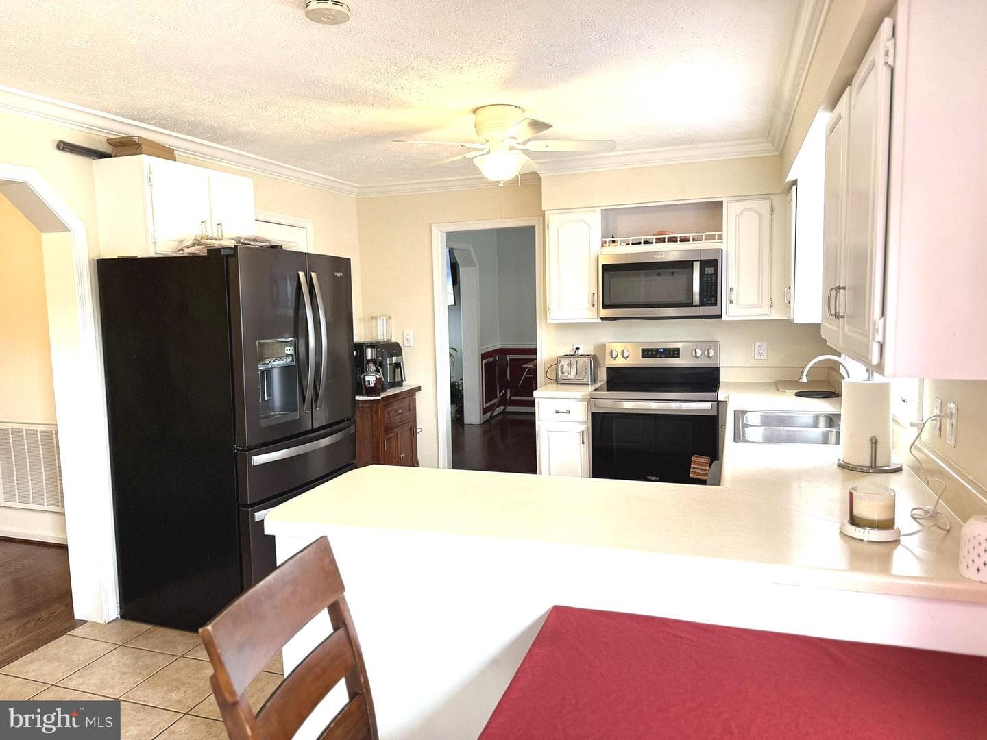 112 Hites Street photo 6