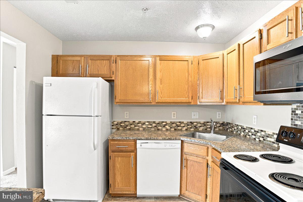 127 Brookland Terrace #8 photo 13