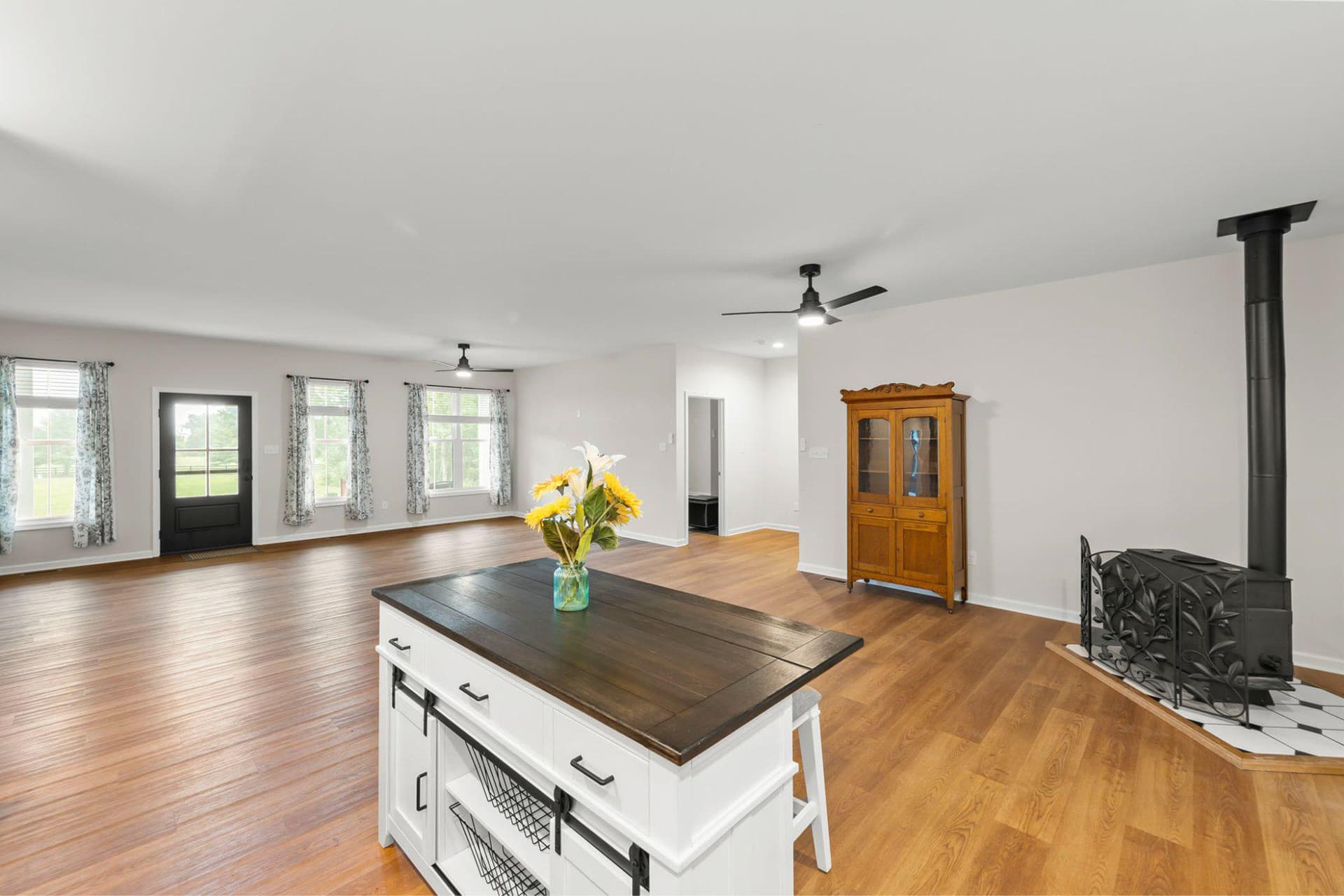 375 Tavistock Drive photo 8
