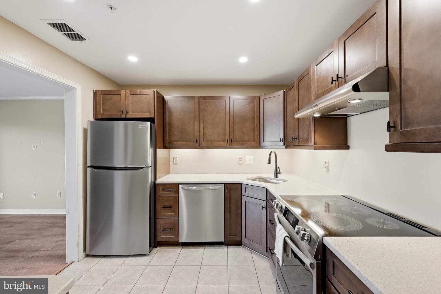 157 Brookland Terrace #6 photo 12