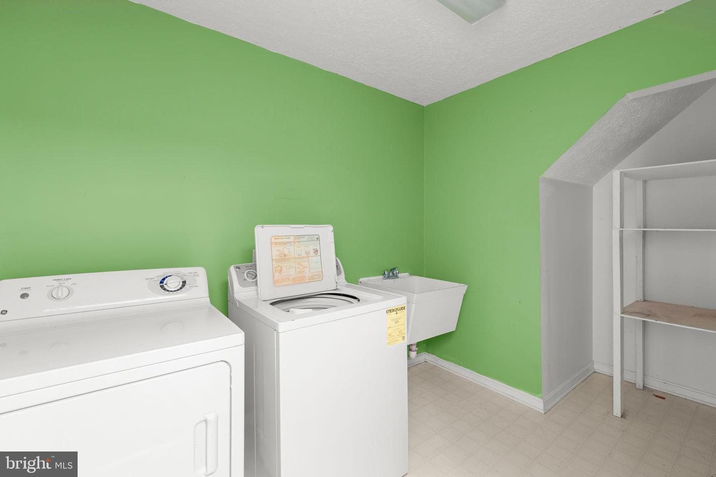 1317 Lakeview Drive photo 30