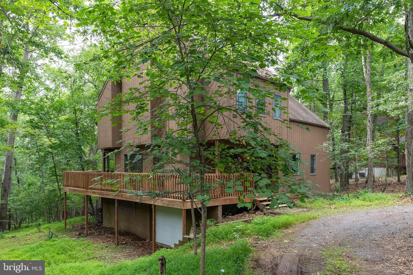 1317 Lakeview Drive photo 6