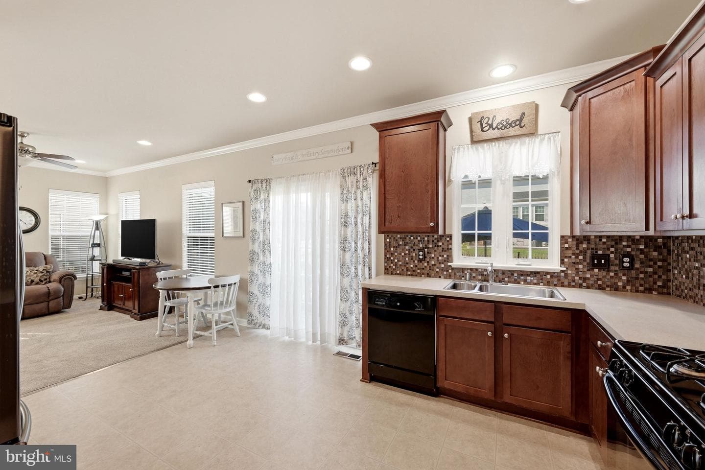 103 Fiesta Drive photo 14