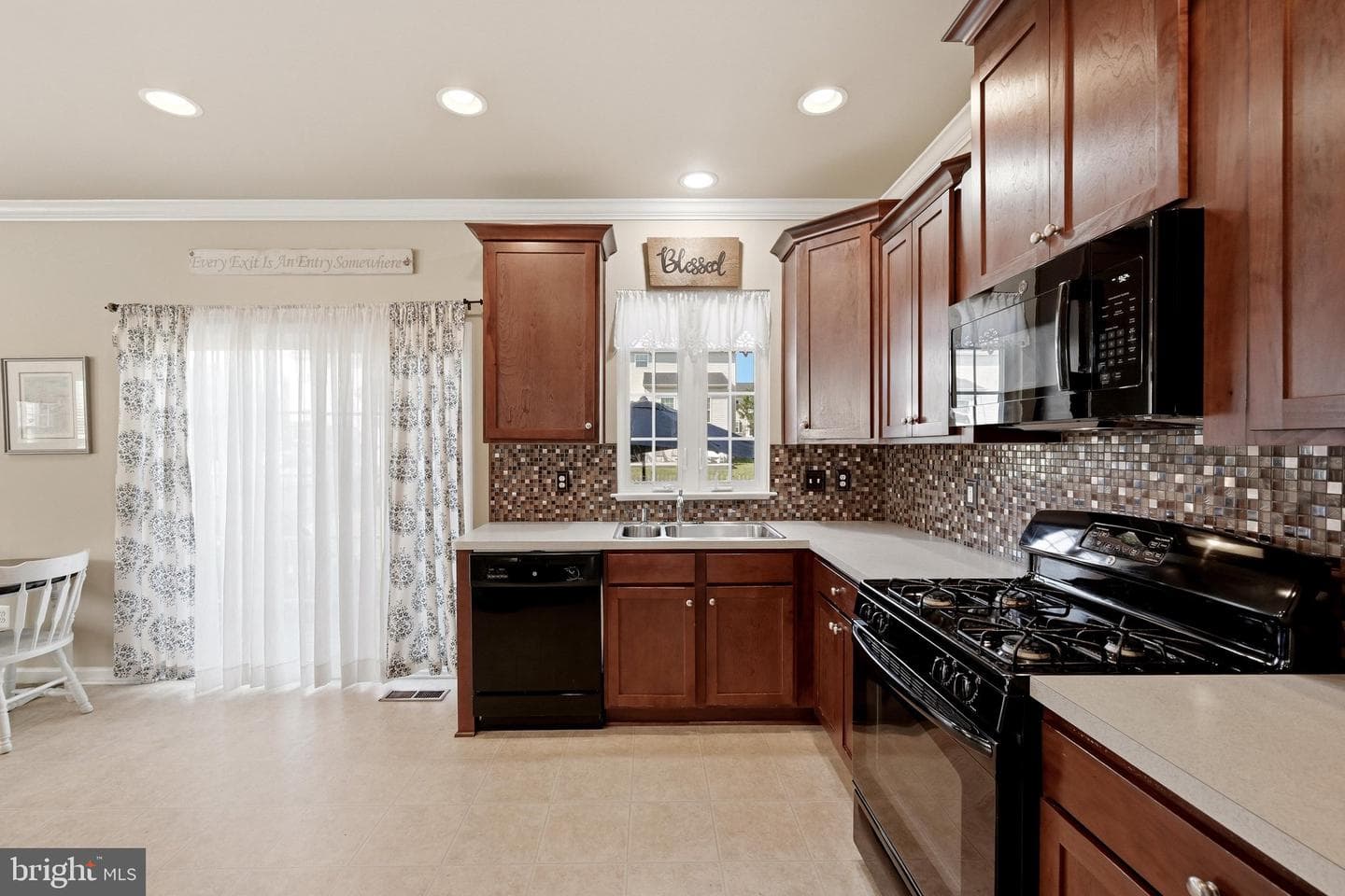 103 Fiesta Drive photo 15