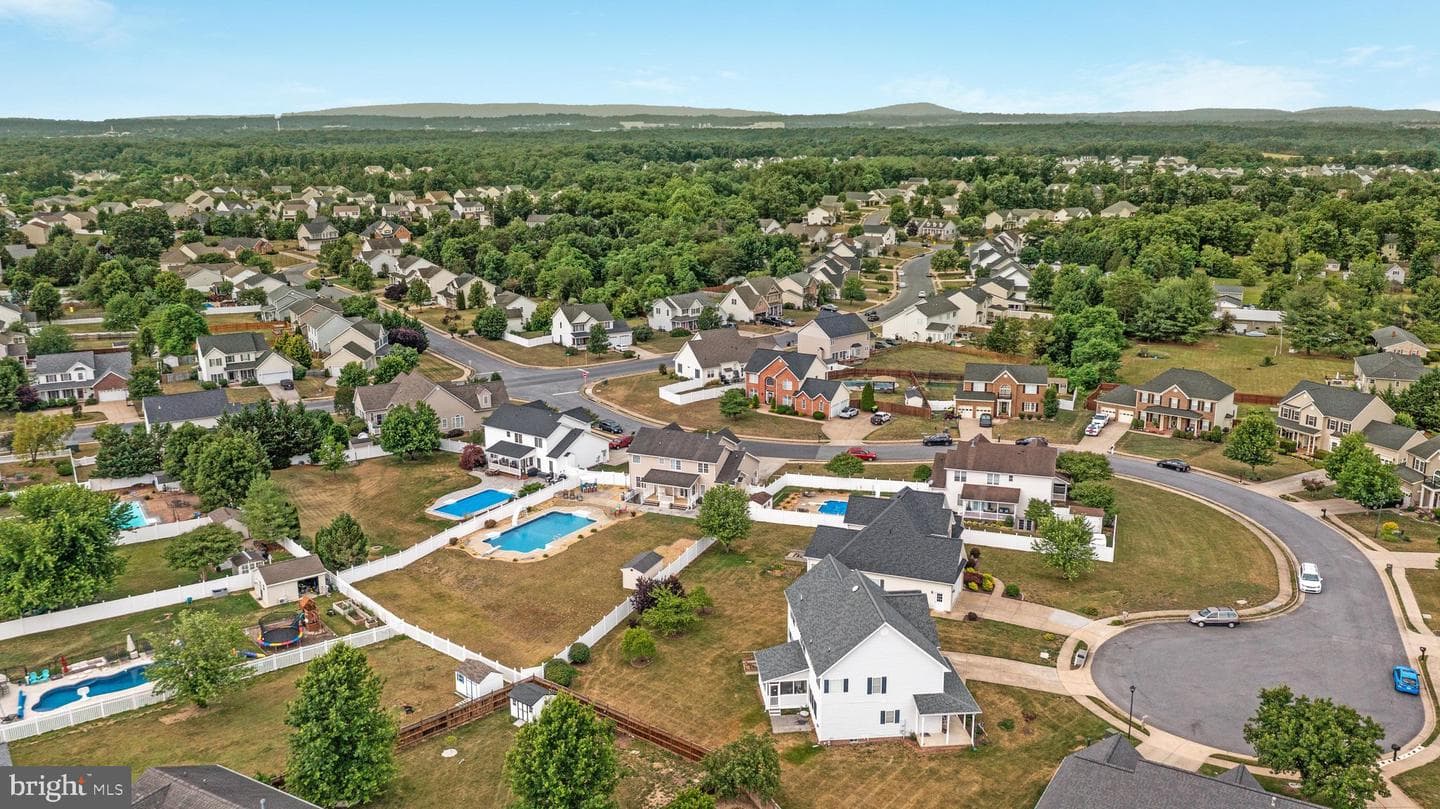 104 Lariat Court photo 64