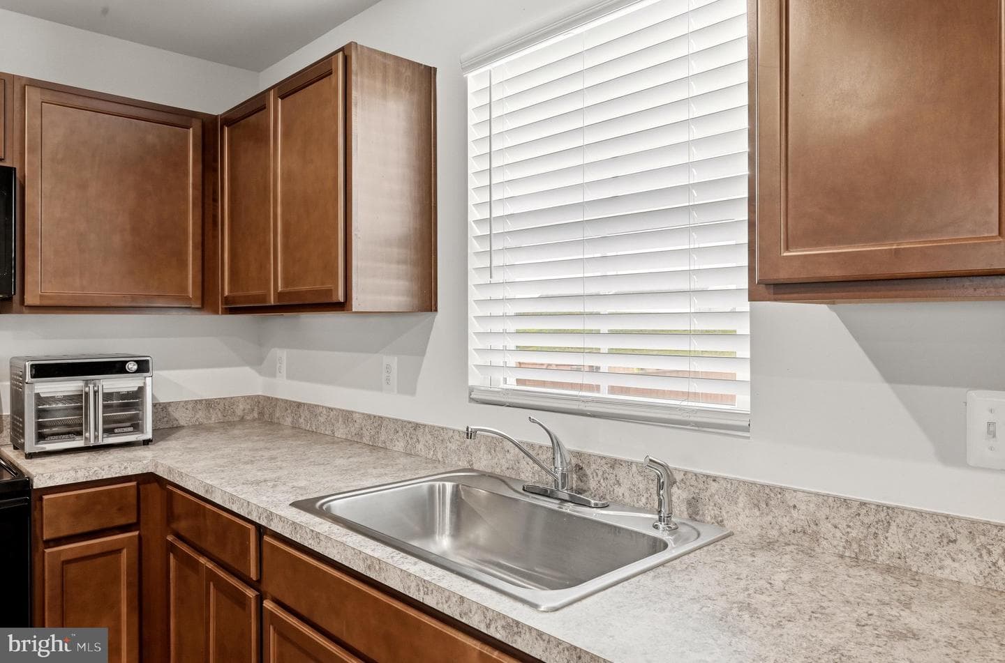 154 Dursley Circle photo 13