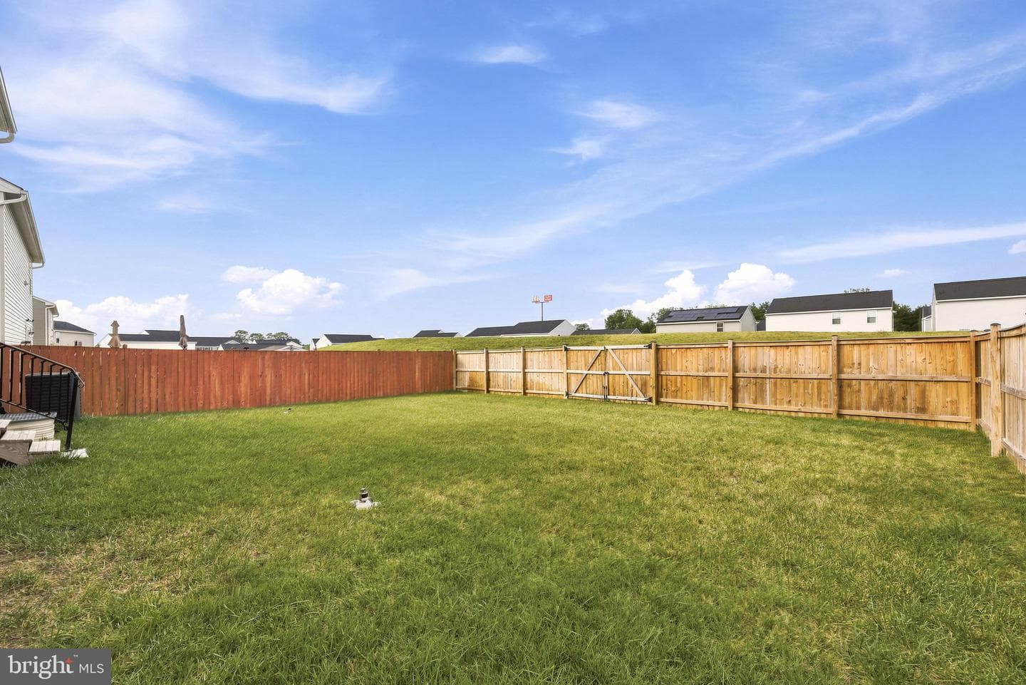 154 Dursley Circle photo 32
