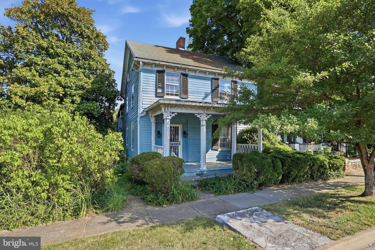 7927 Main Street, Middletown