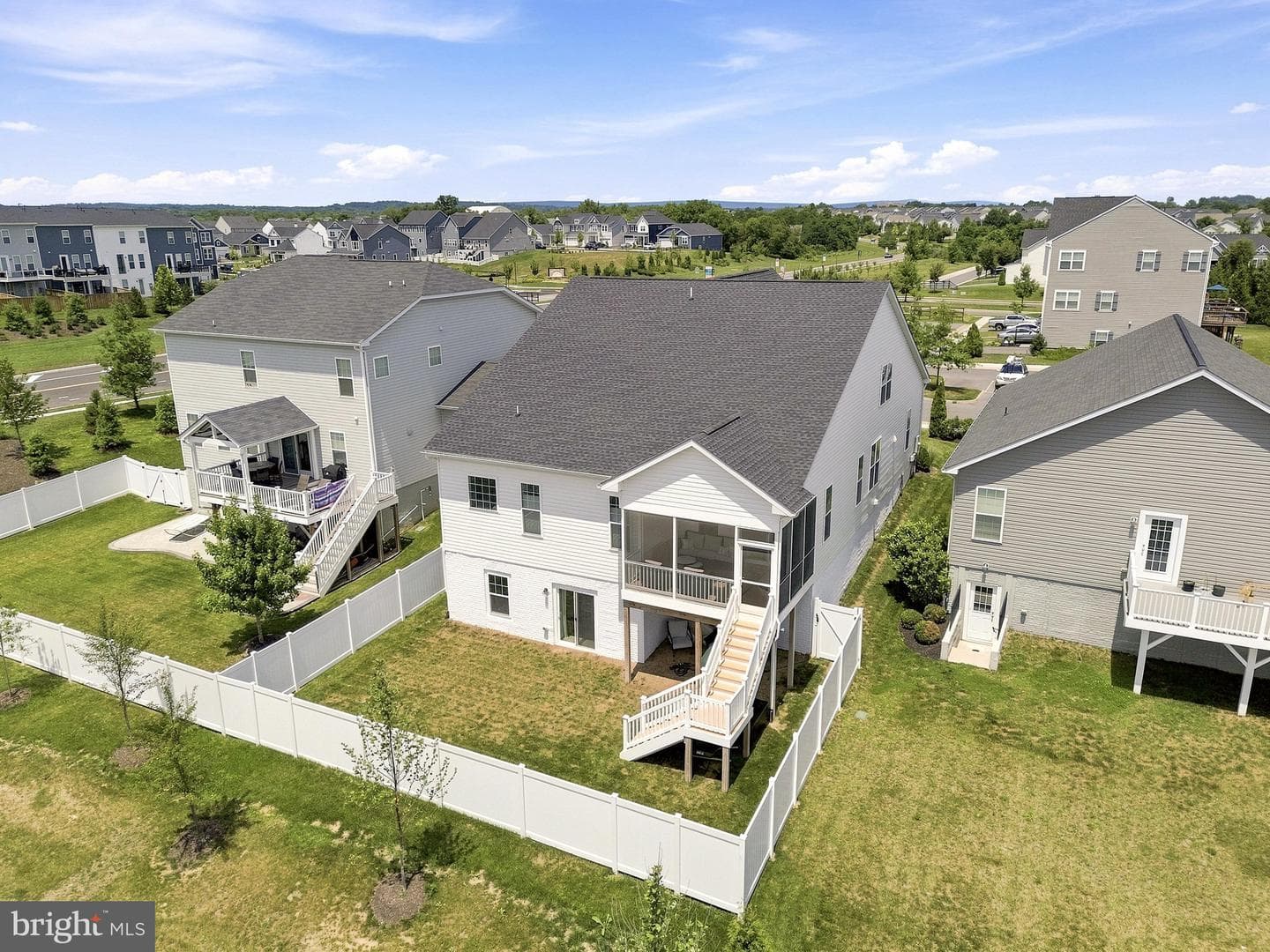 102 Crofton Court photo 58