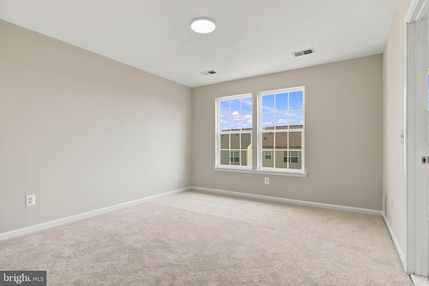 102 Argyle Court photo 23