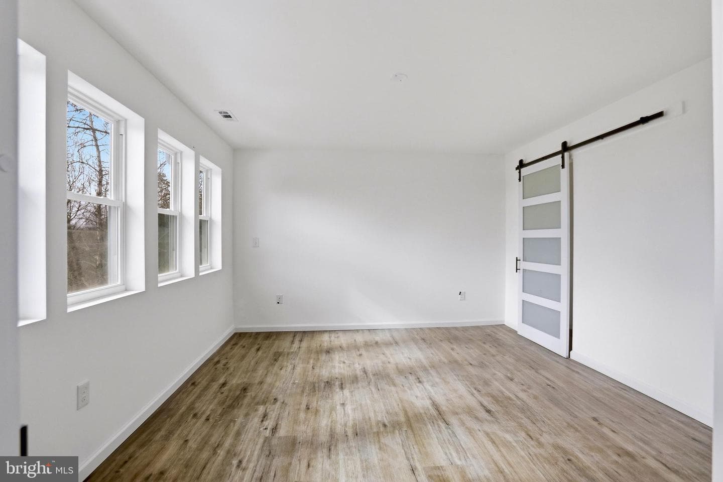 607 S Lakeview Drive photo 30