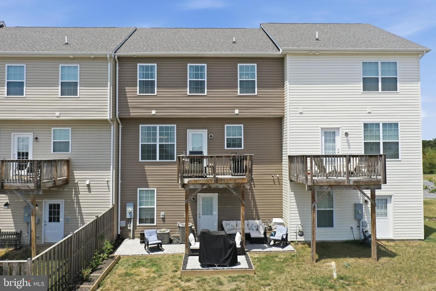 126 Brockham Court photo 46