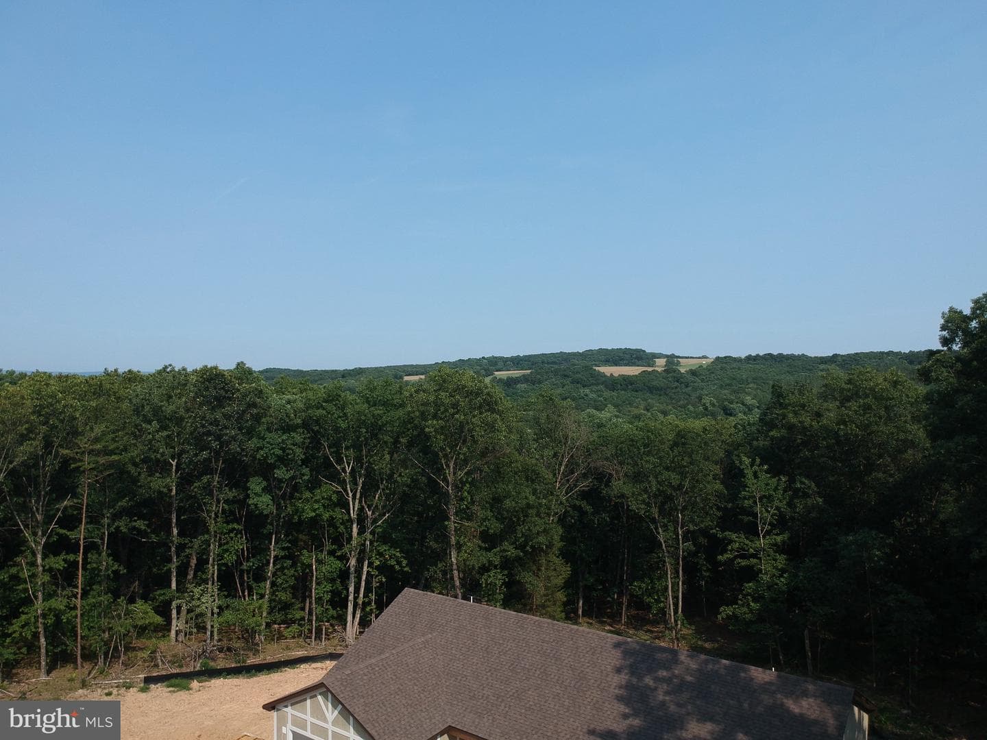 150 Four Seasons Drive E photo 18