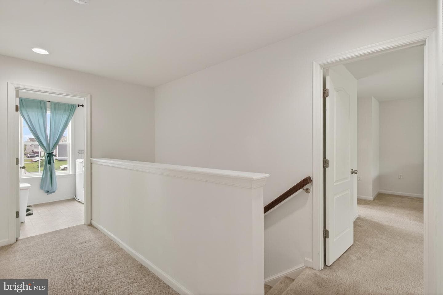 111 Sovereign Court photo 20