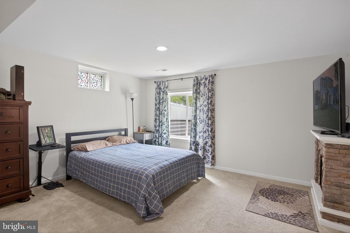 111 Sovereign Court photo 24