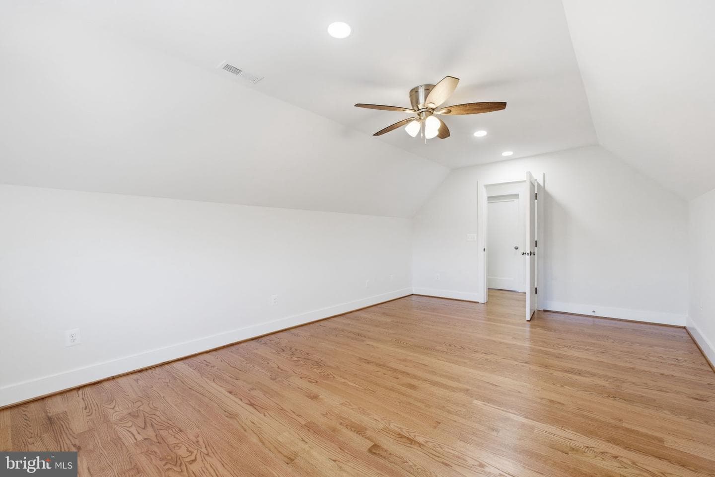 7631 Lisle Avenue photo 52