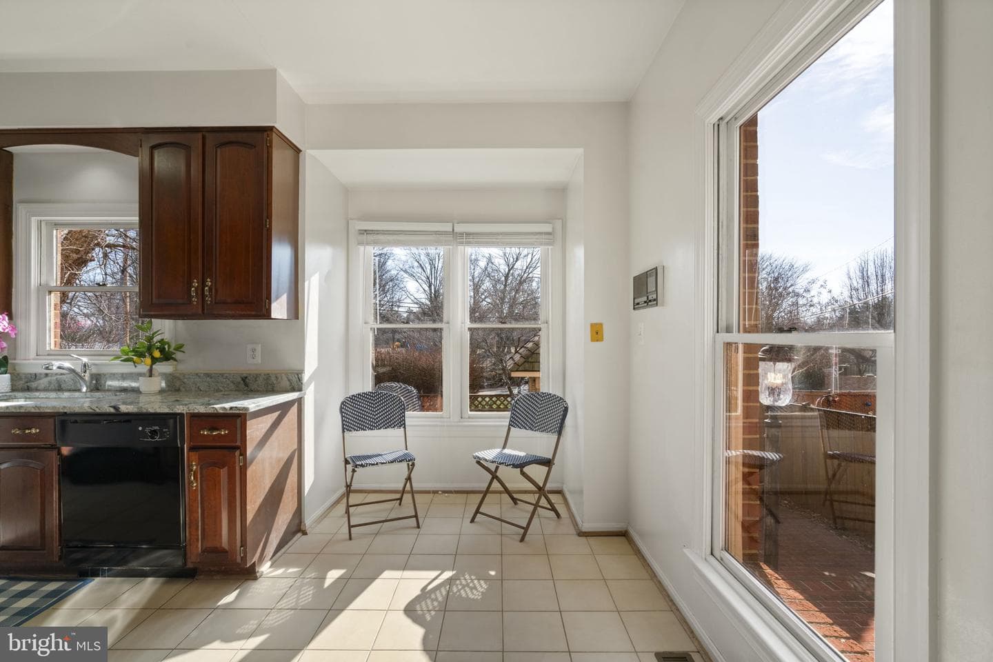 1537 Cedar Ave photo 21