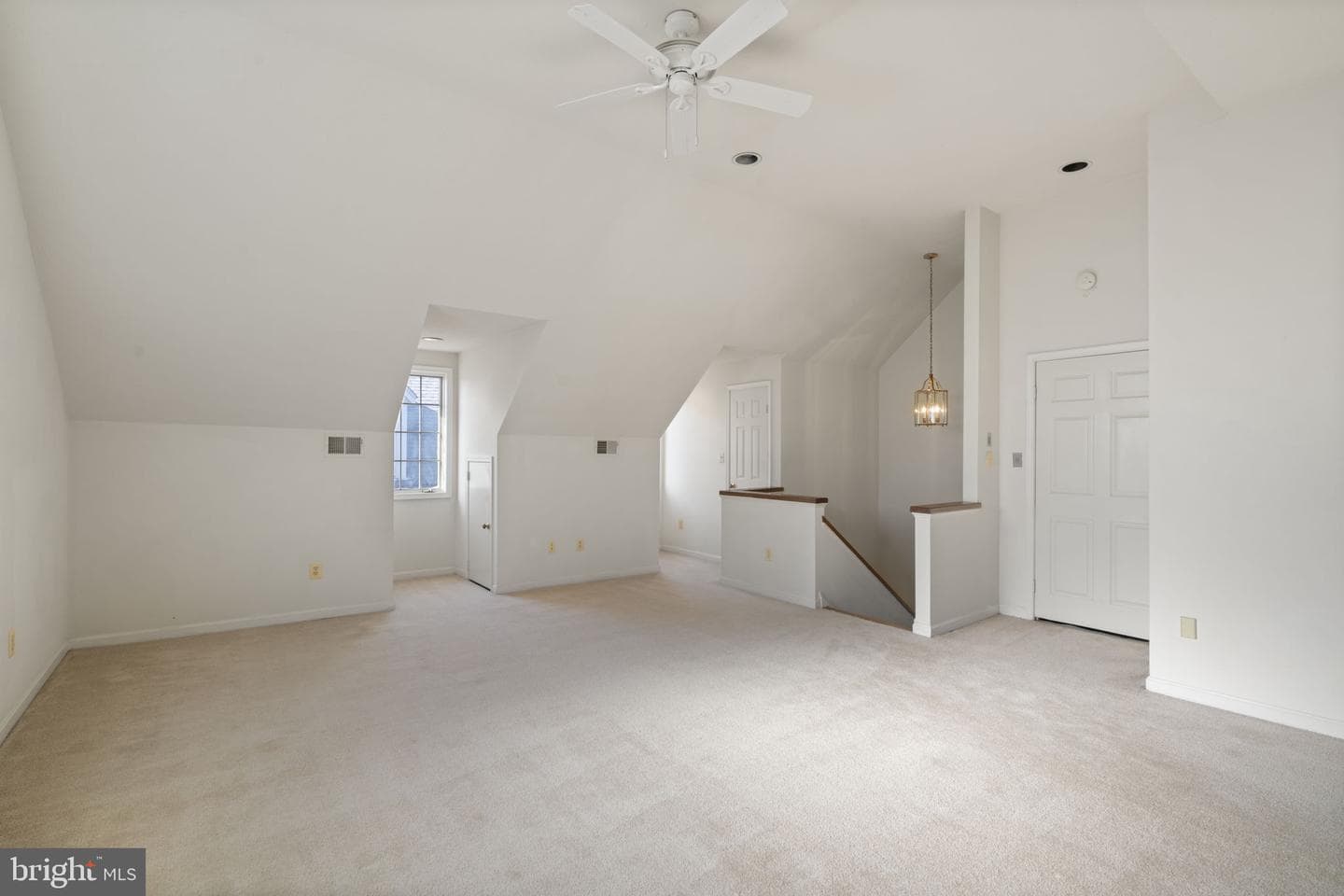 1537 Cedar Ave photo 34