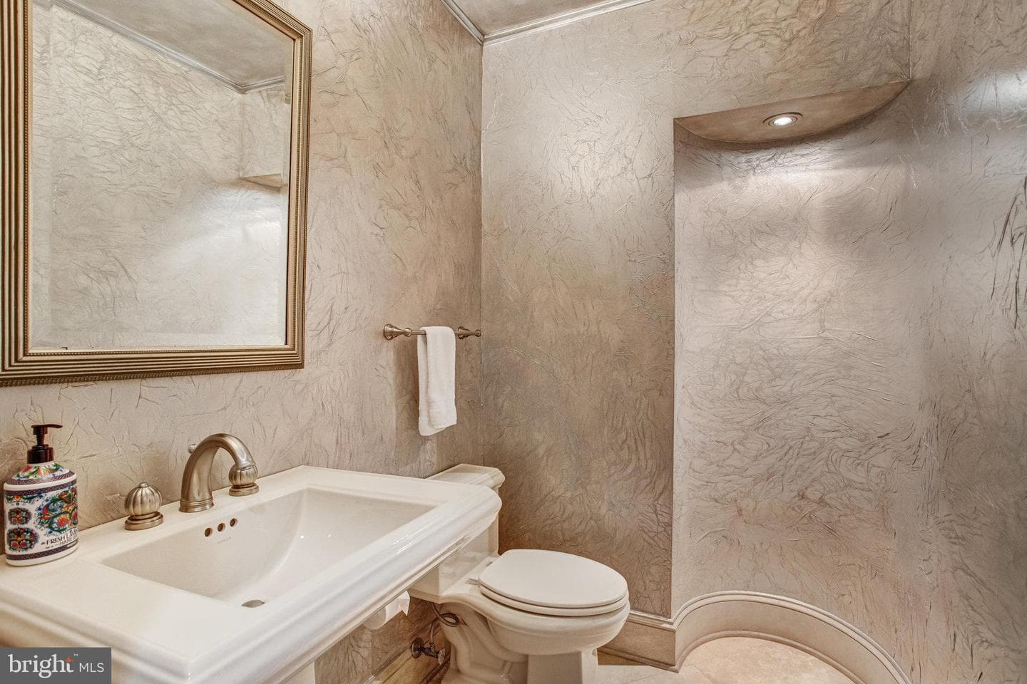 7024 Green Oak Drive photo 32