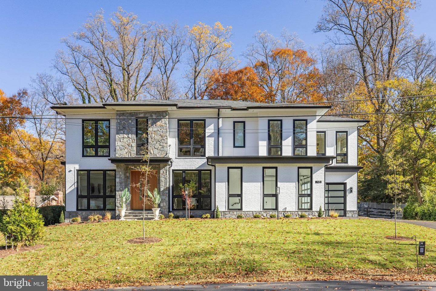 3416 Arnold Lane