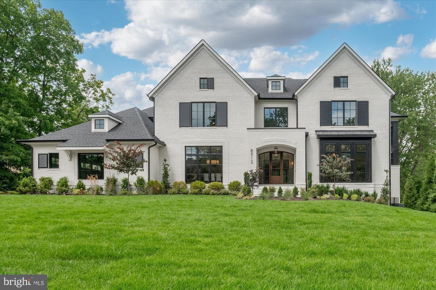 8912 Gallant Green Drive, Mclean