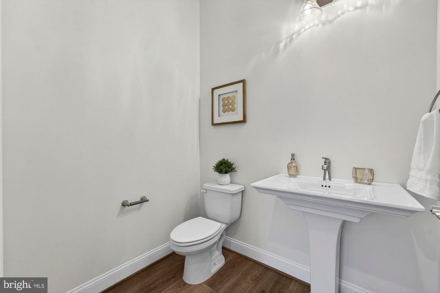 309 Park Street NE photo 5