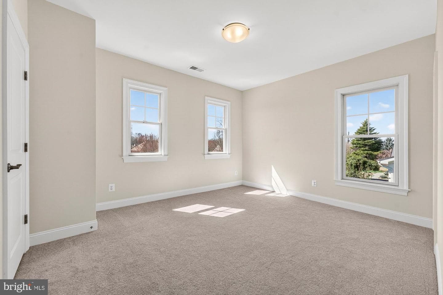 309 Park Street NE photo 54