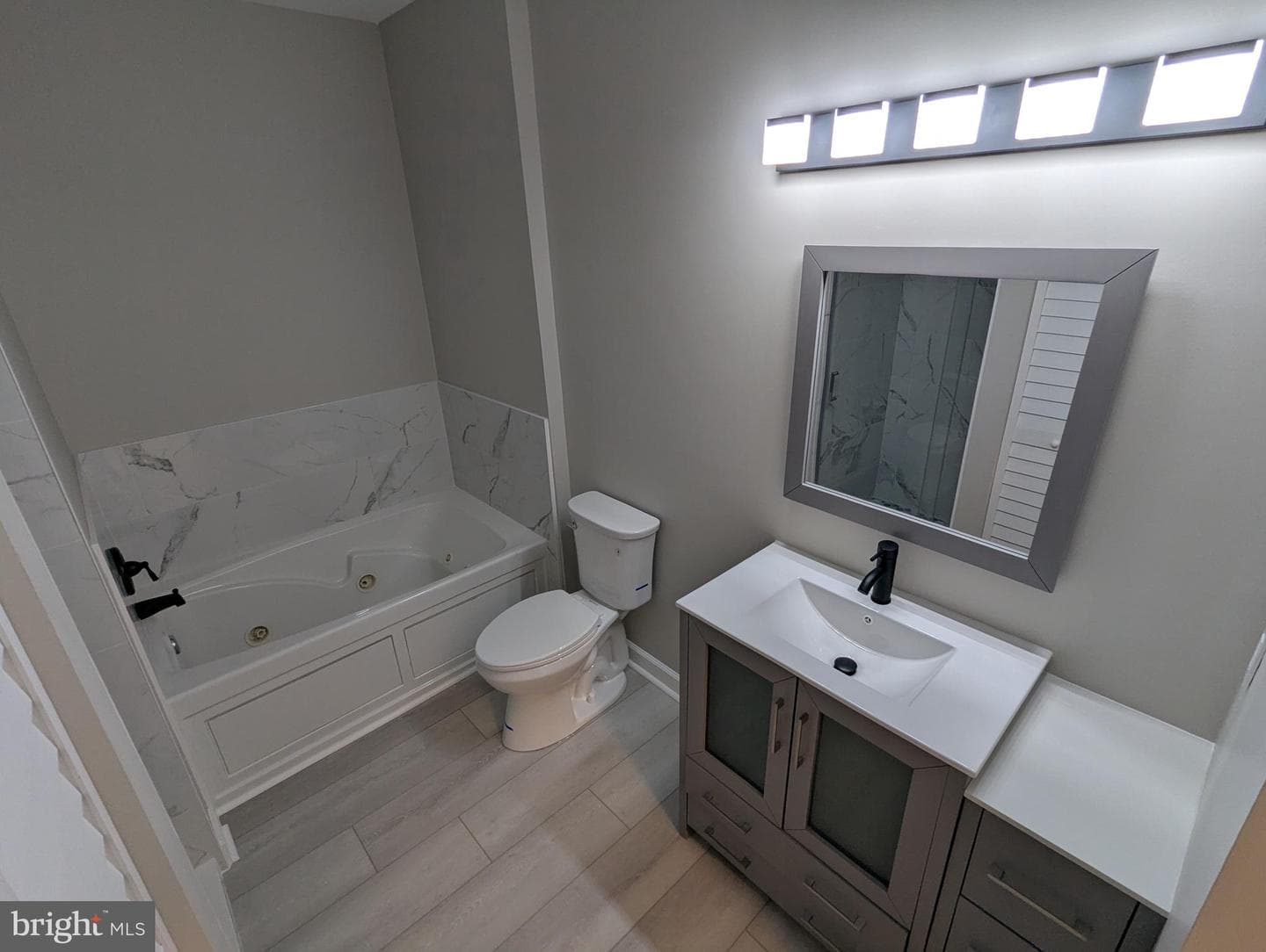 8183 Carnegie Hall Court #209 photo 12