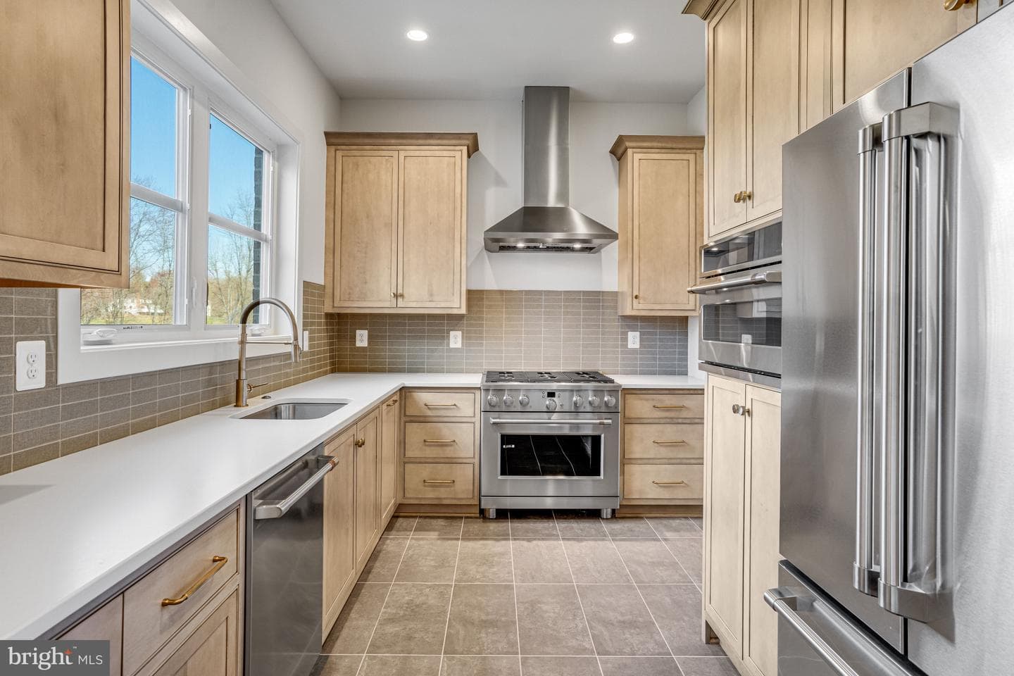 1002 Springvale Road photo 29