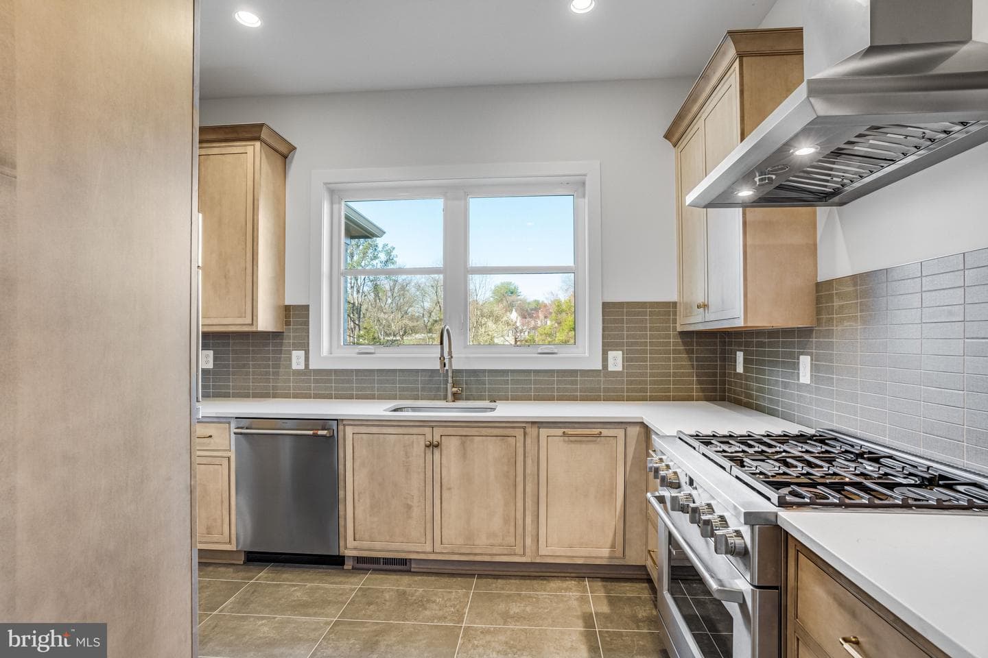 1002 Springvale Road photo 31