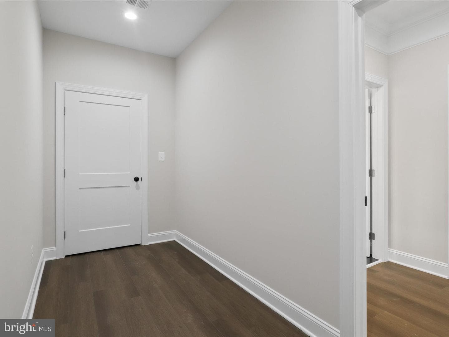 8708 Lukens Lane photo 28
