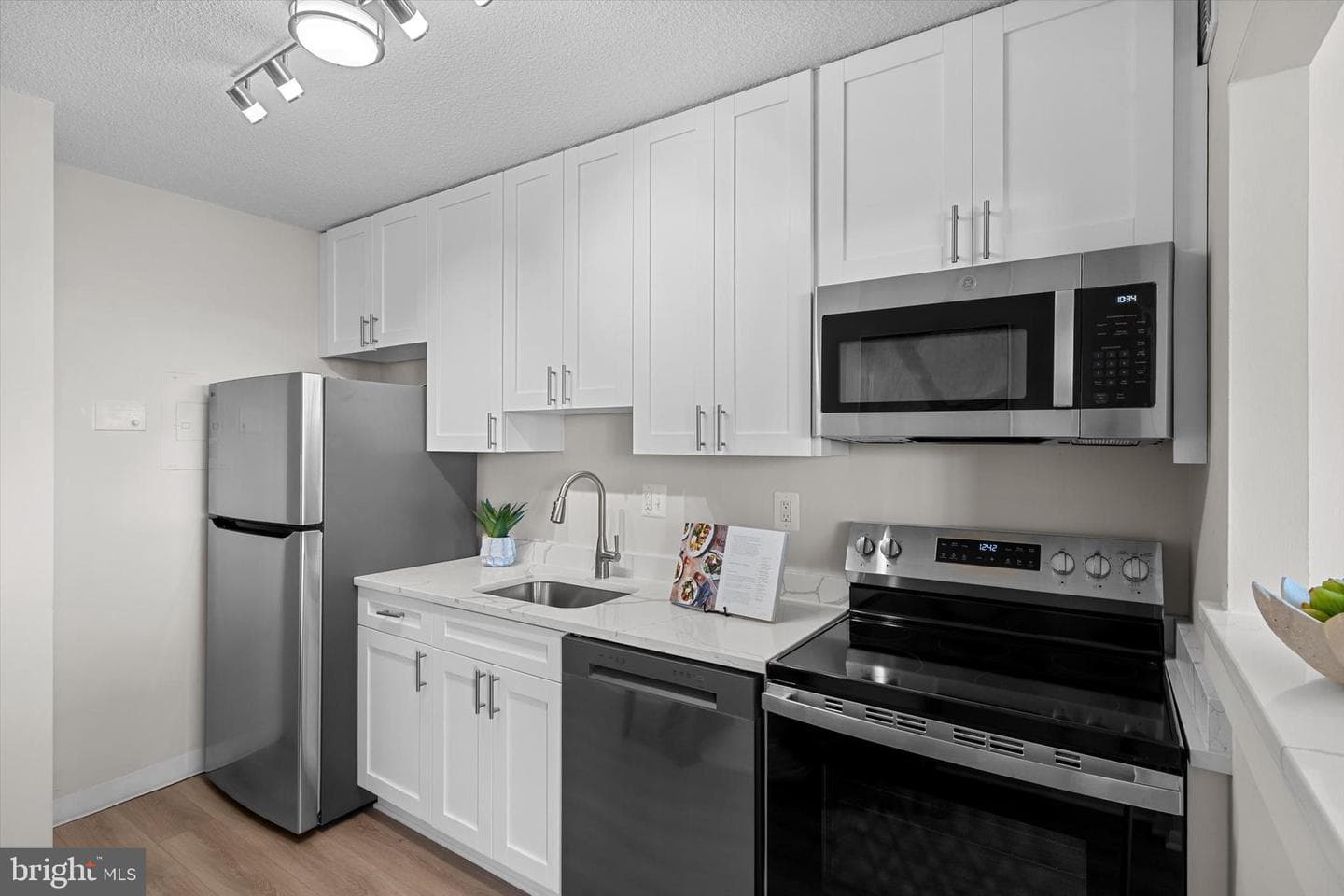 2059 Huntington Avenue #1414 photo 12