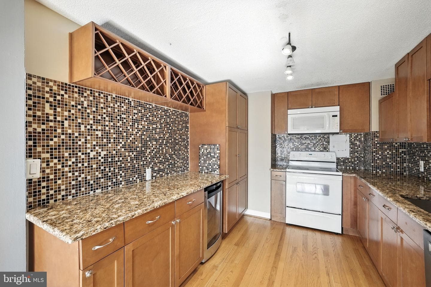 2059 Huntington Ave # 707 photo 7
