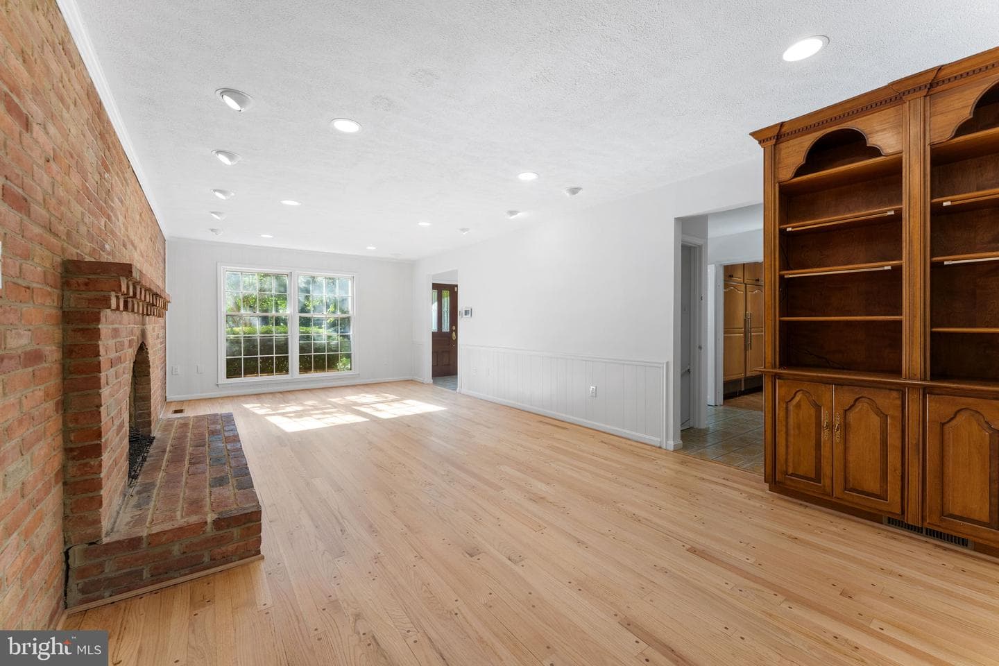 1560 Forest Villa Lane photo 11