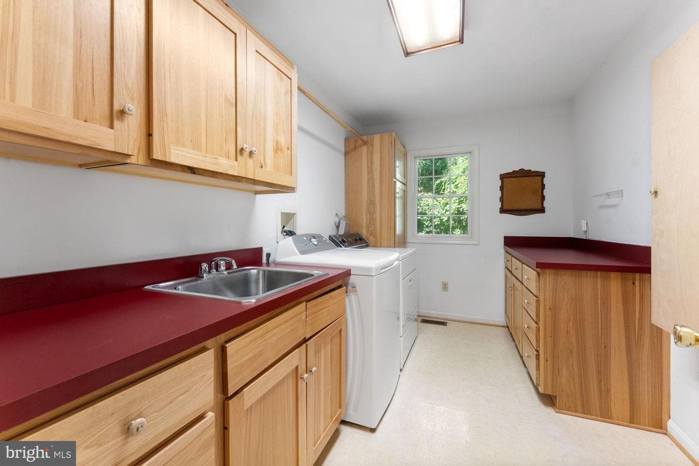 1560 Forest Villa Lane photo 21