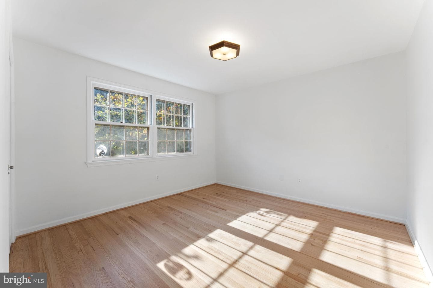 1560 Forest Villa Lane photo 36