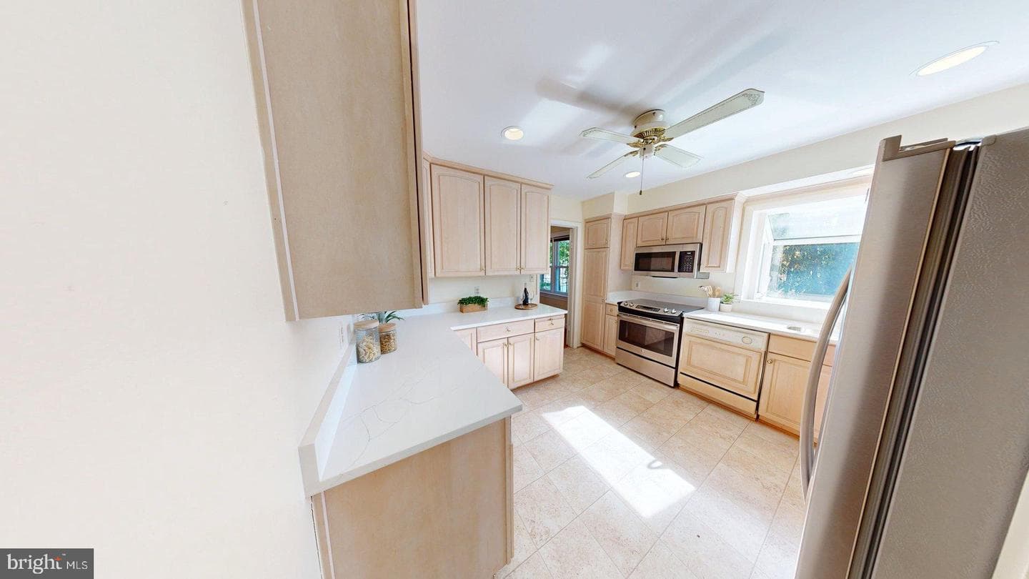 8352 Orange Court photo 10