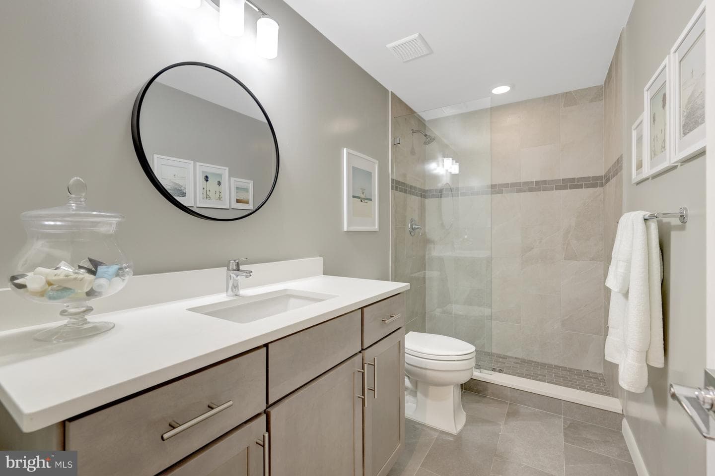526 Springvale Road photo 40