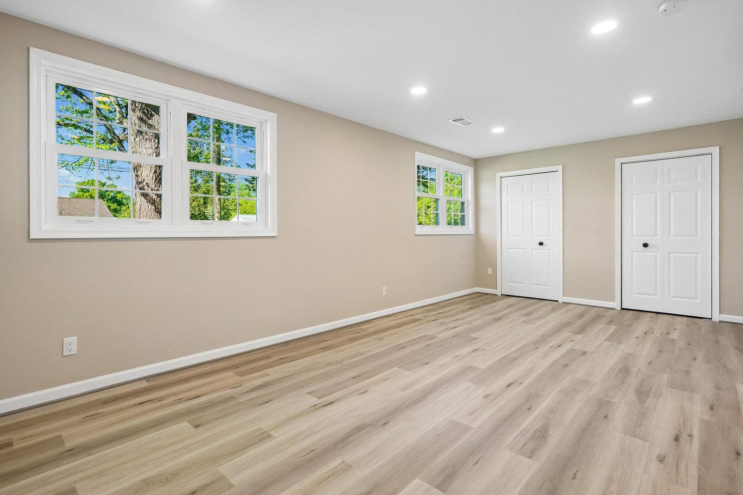 10710 Almond Street photo 26