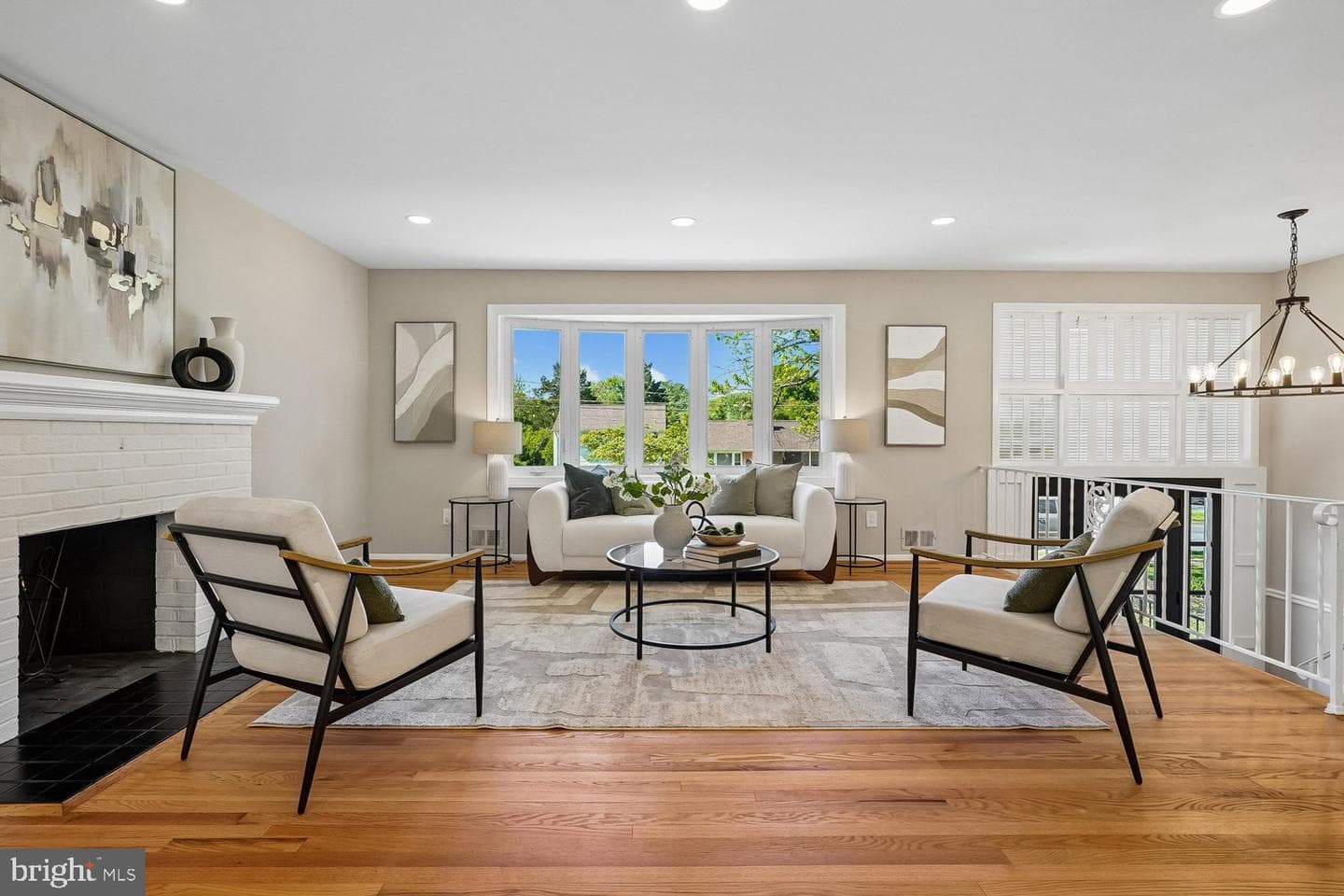 10710 Almond Street photo 4