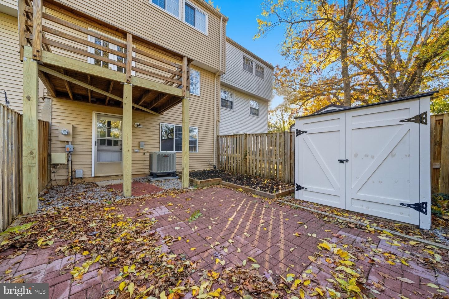 2838 Raymond Court photo 27