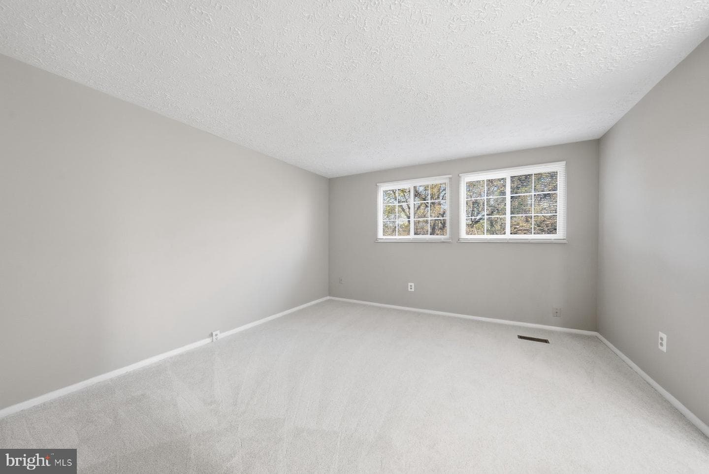2838 Raymond Court photo 30